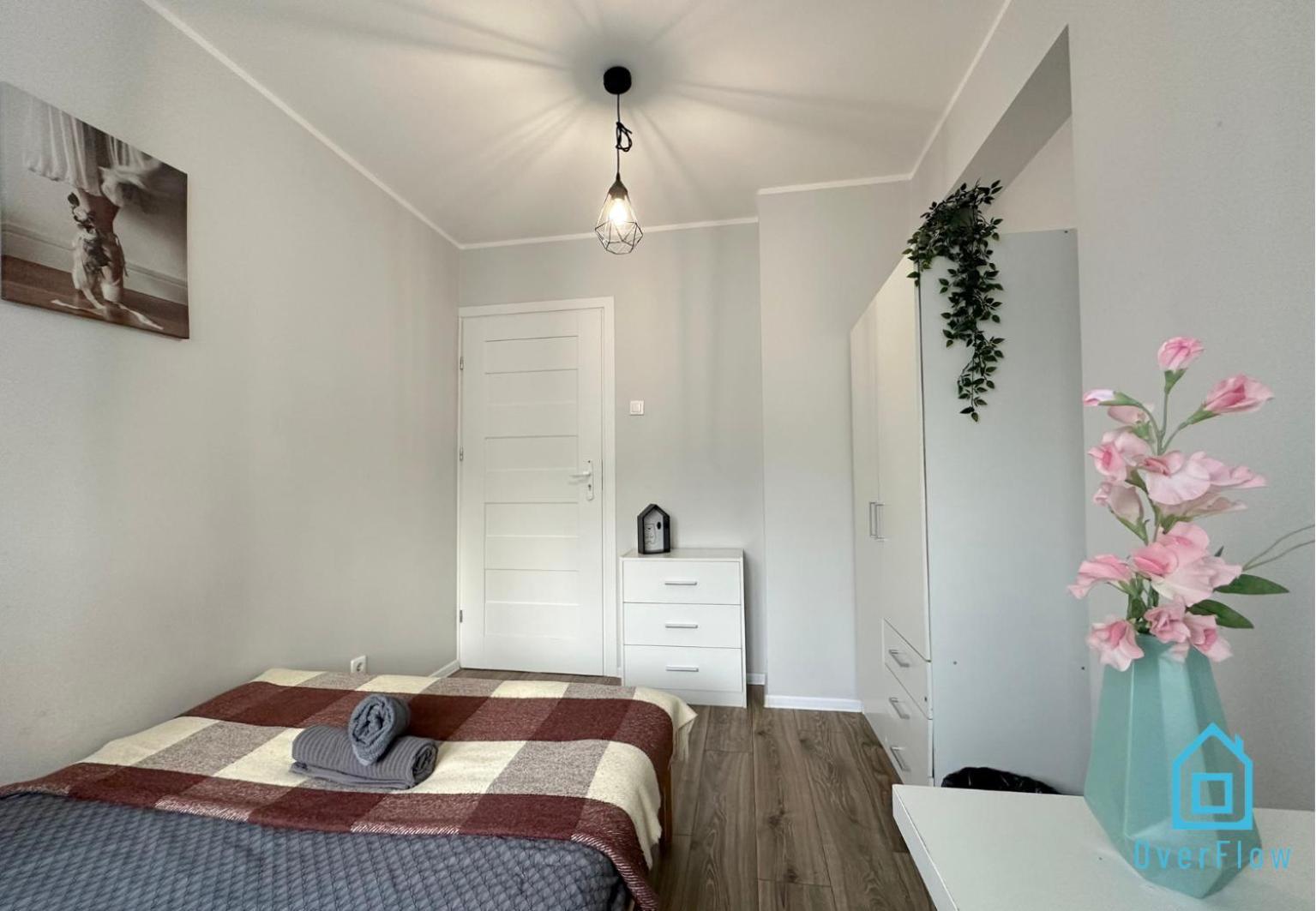 Lovely - Peaceful Retreat, 2 Minutes To Old Town *